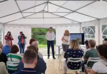 Шатёр с экспресс-доставкой по России: удобство и надёжность